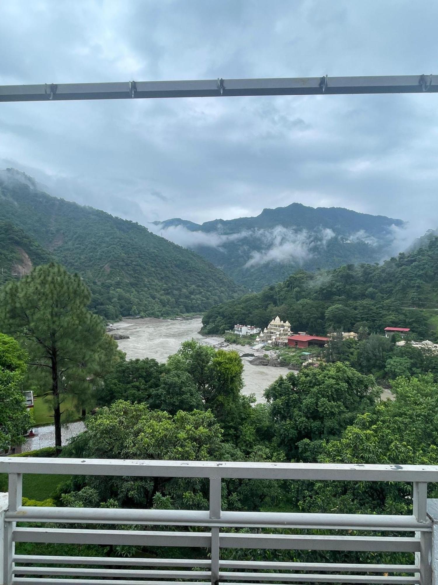 Art Bliss Hostel Rishikesh Luaran gambar