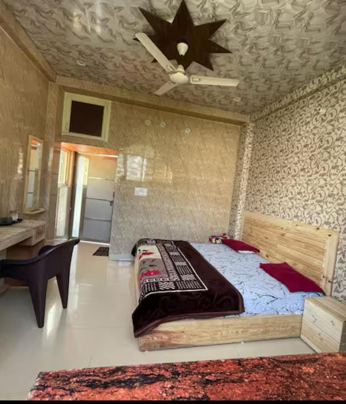 Art Bliss Hostel Rishikesh Luaran gambar